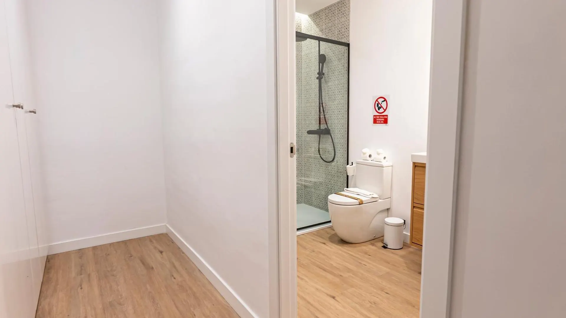 Lezo Cuatro Apartment Malaga 0*,  Spain