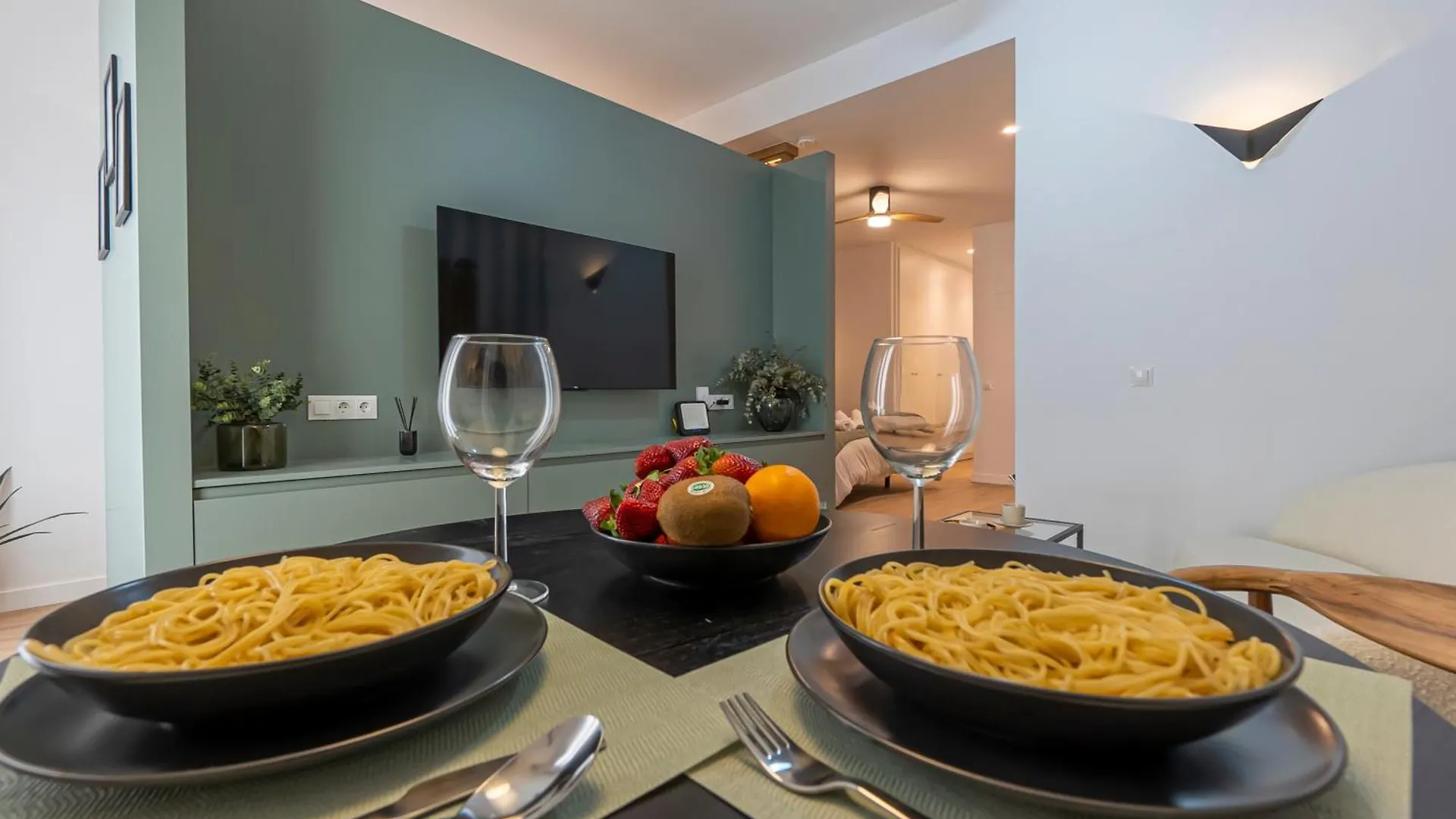 Lezo Cuatro Apartment Malaga