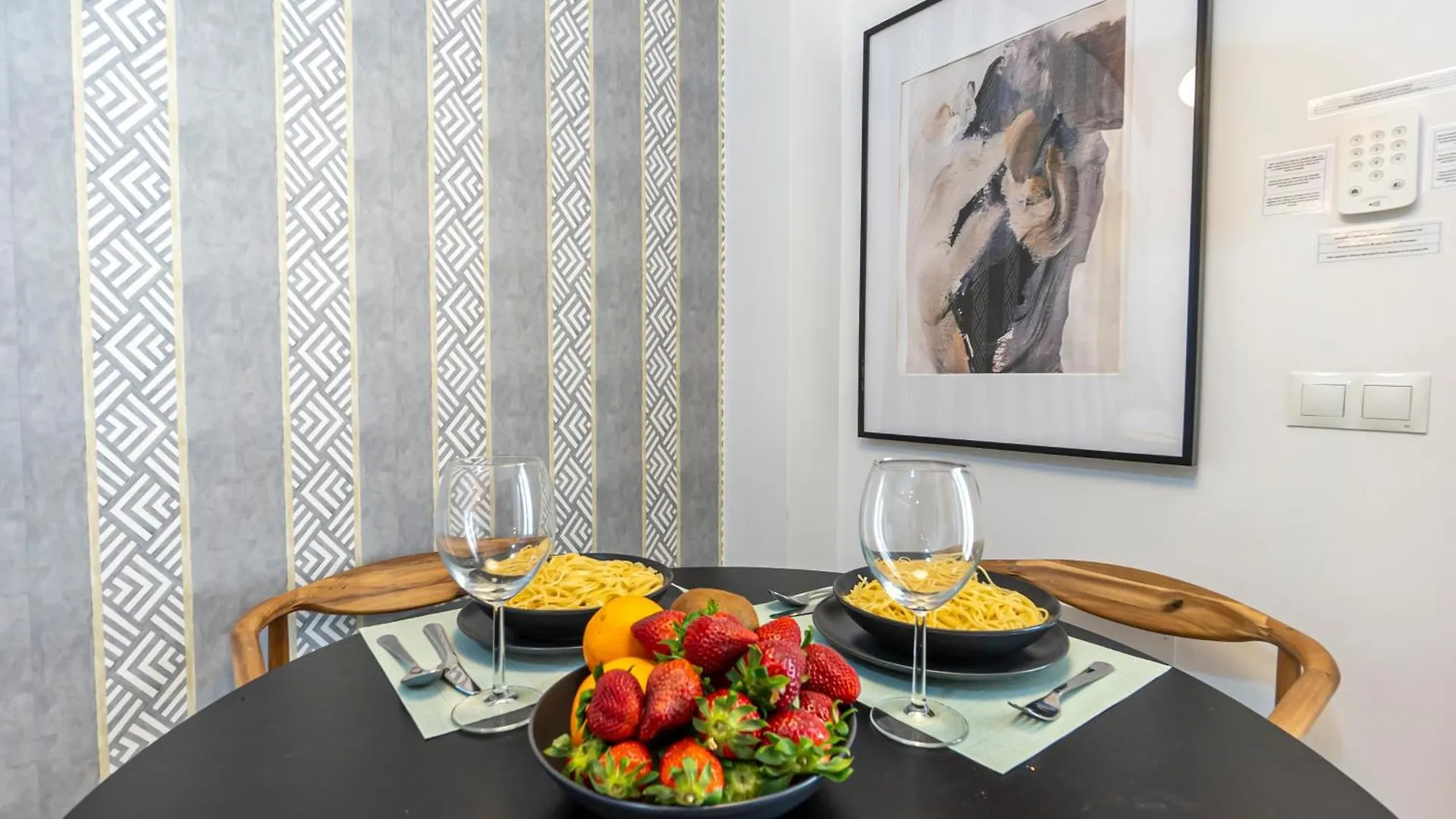Lezo Cuatro Apartment Malaga