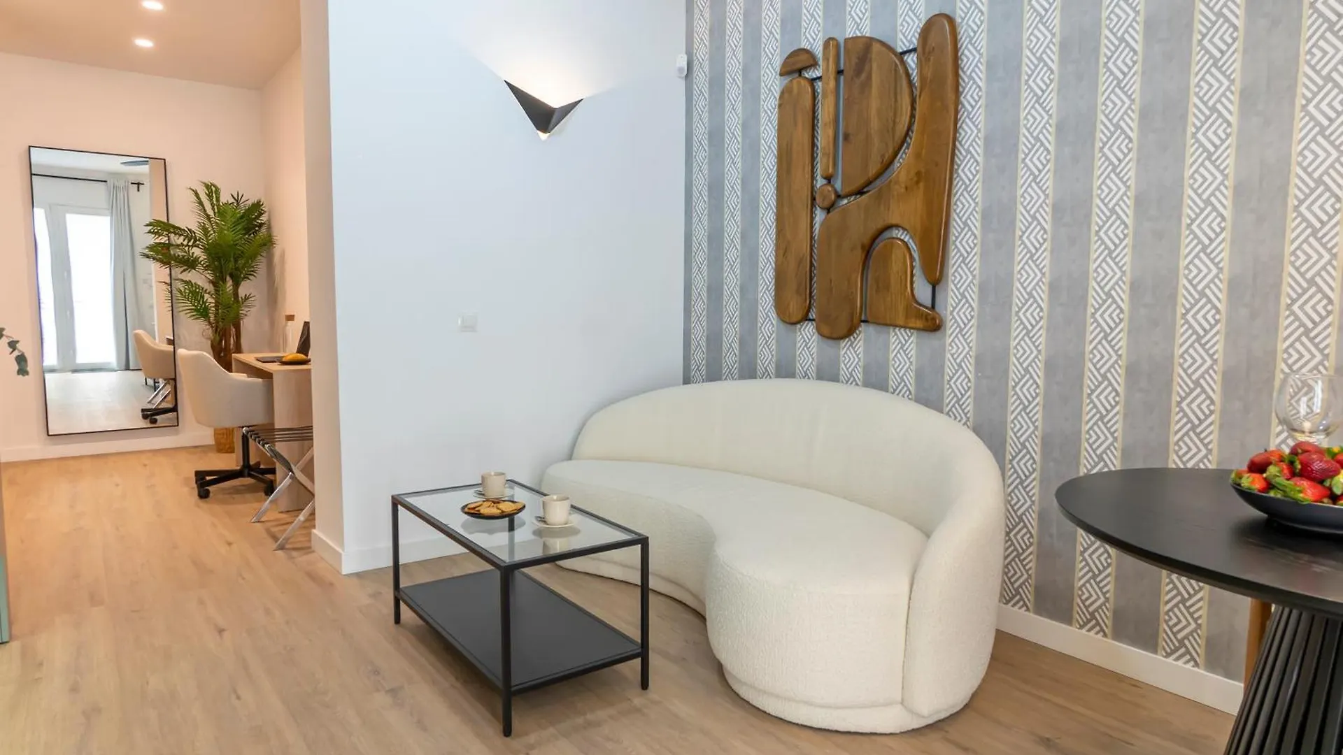 Lezo Cuatro Apartment Malaga