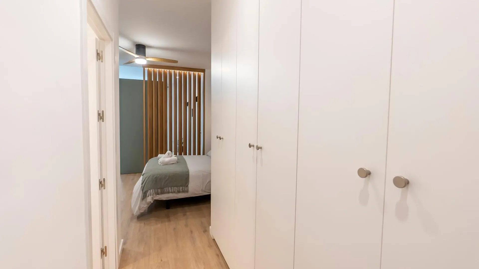 Lezo Cuatro Apartment Malaga