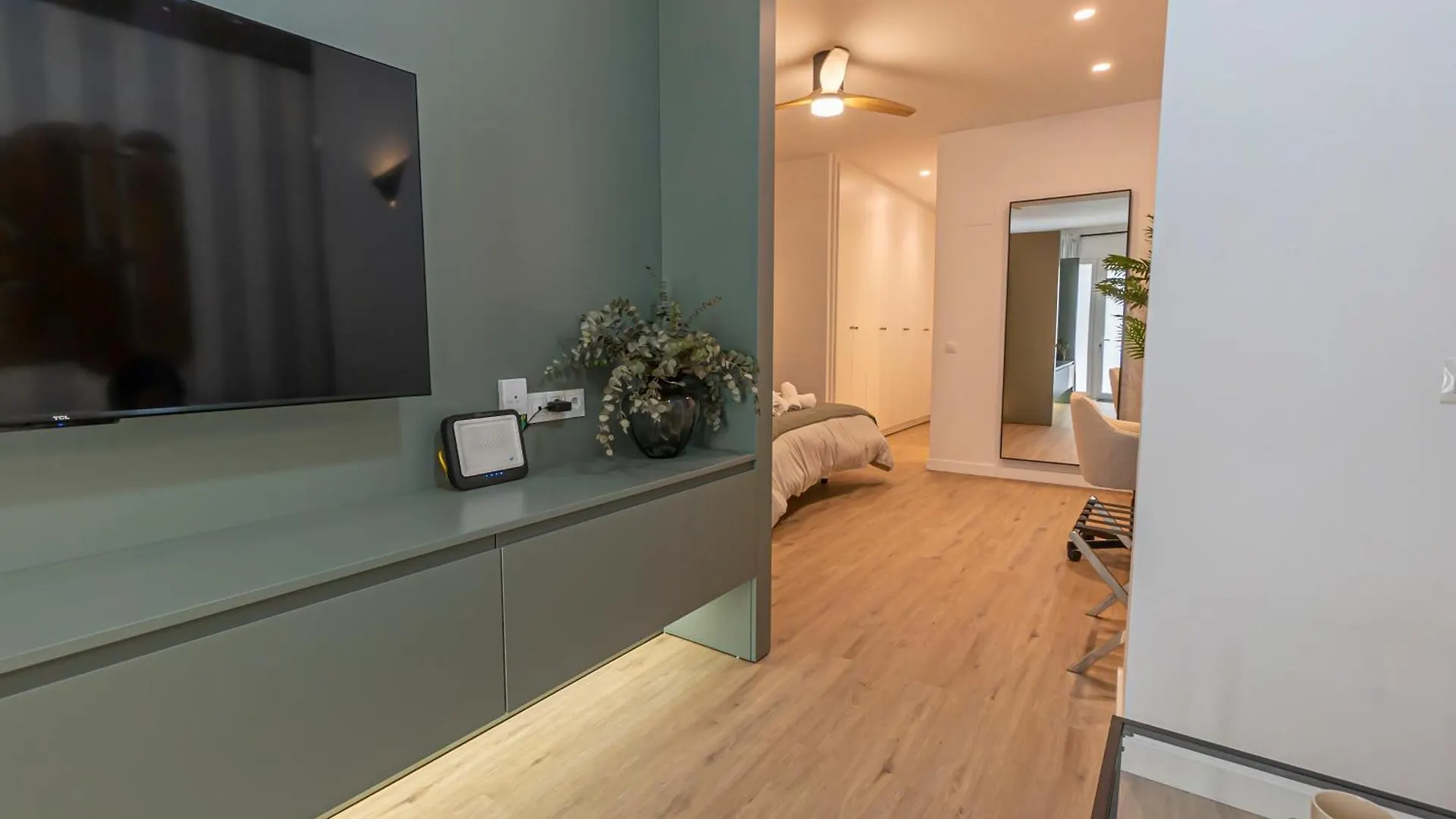 Lezo Cuatro Apartment Malaga